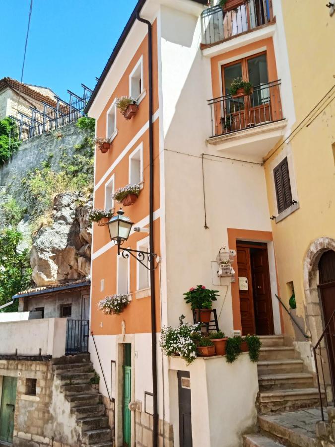 Casa Vacanza La Torre Palena Buitenkant foto